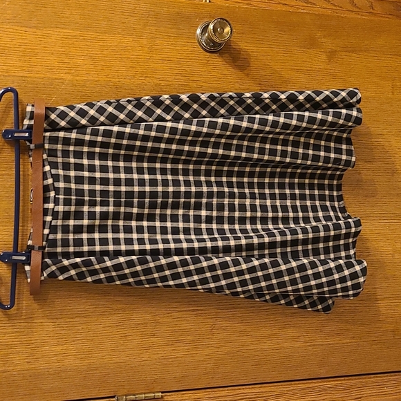 Double Zero Black and Ivory checked skirt - Picture 8 of 9